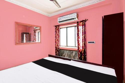 Hotel O Royal Green Guest House,,3 star