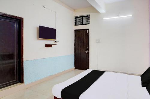 Hotel O Mav Hotel,,3 star