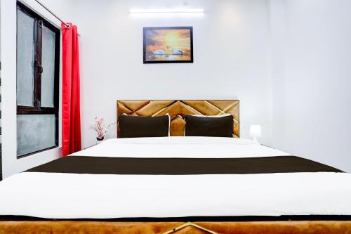 Hotel O By Oyo Virat Inn,Hotel Virat Inn, Next To Shriram Paras Tower, Opp Bmw Showroom, Ayodhya Road, Semra Chinhat,3 star