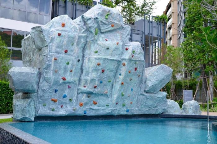 sea view high floor 2 bed room