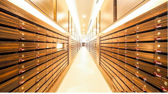 sea view high floor 2 bed room