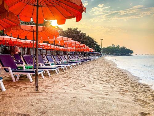 sea view high floor 2 bed room