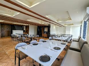 hotel majestic by nxtjen hospitality