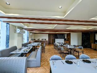 hotel majestic by nxtjen hospitality