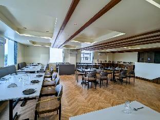 hotel majestic by nxtjen hospitality