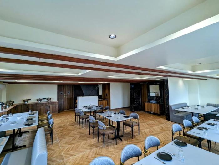 hotel majestic by nxtjen hospitality
