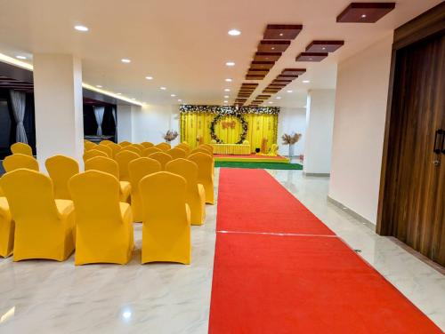 hotel majestic by nxtjen hospitality