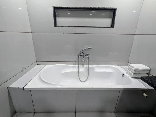 hotel majestic by nxtjen hospitality