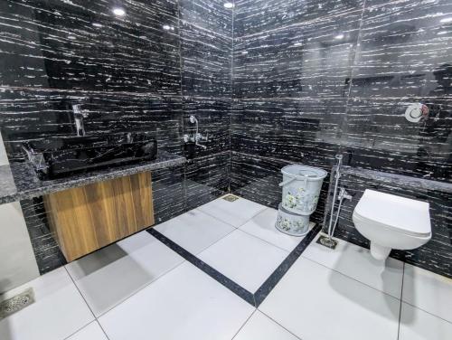 hotel majestic by nxtjen hospitality