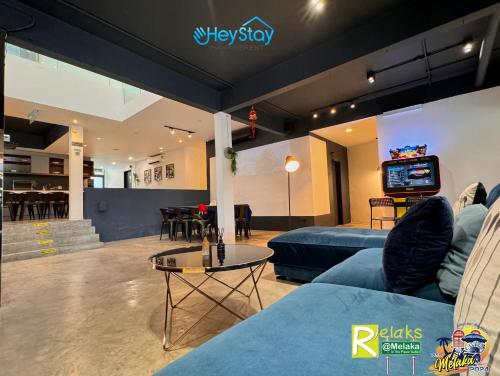 moderncave guesthouse walkingdistance5mins jonker