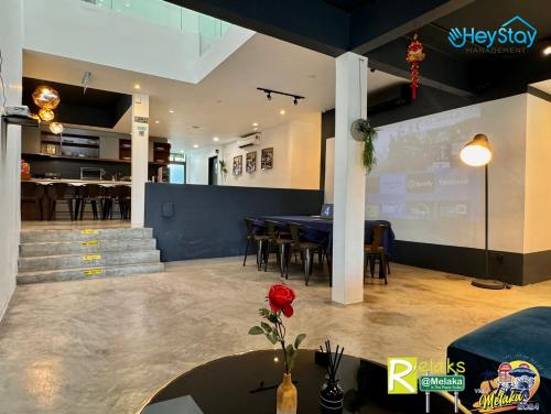 moderncave guesthouse walkingdistance5mins jonker