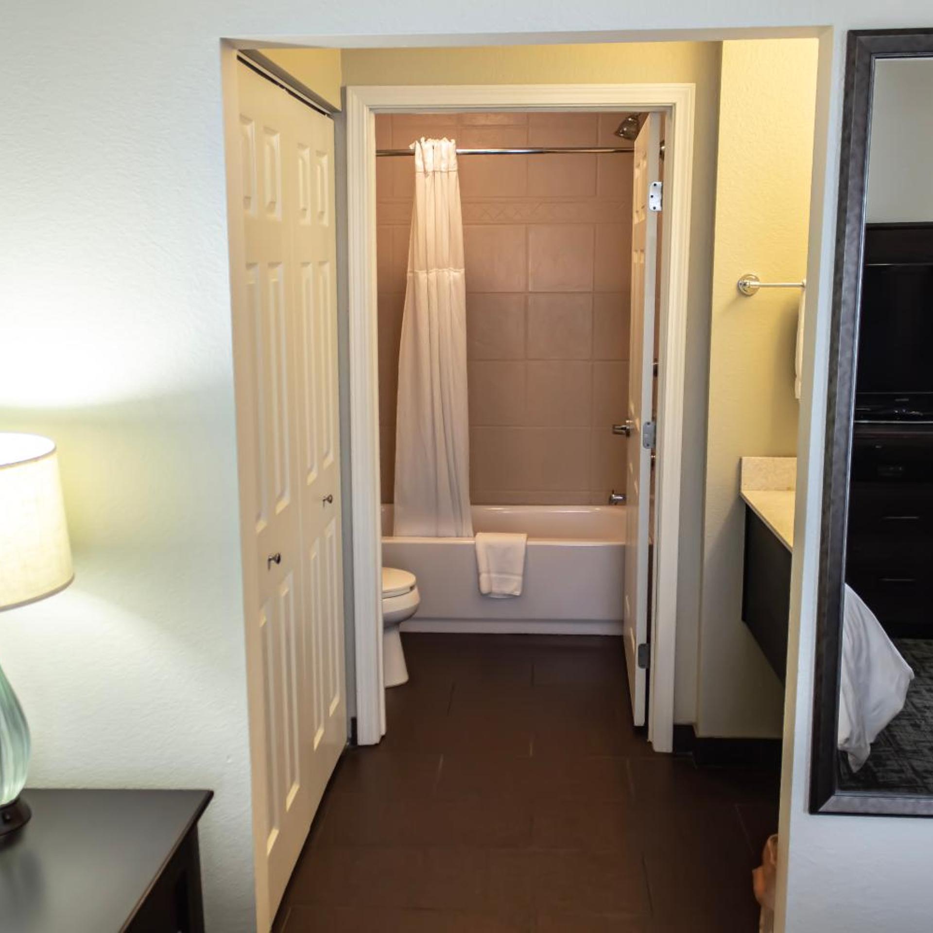 staybridge suites minot by ihg
