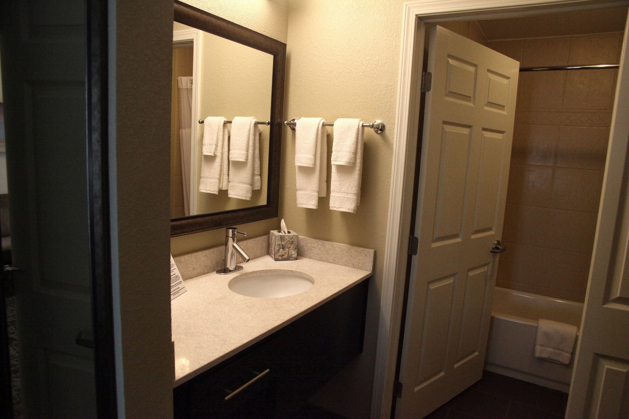 staybridge suites minot by ihg