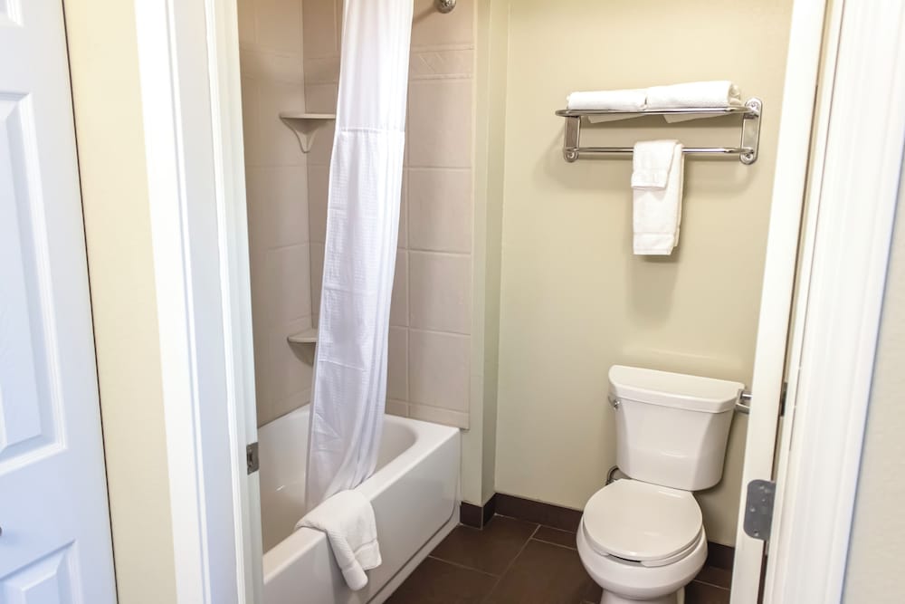 staybridge suites minot by ihg