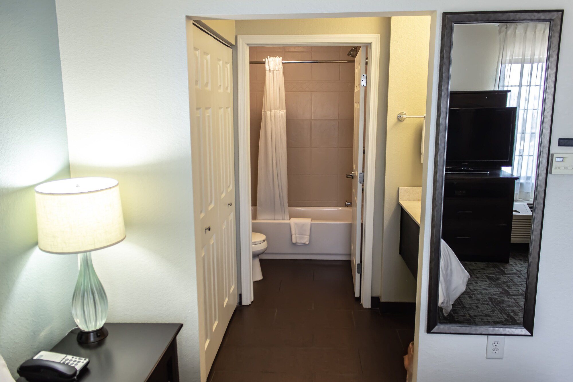 staybridge suites minot by ihg