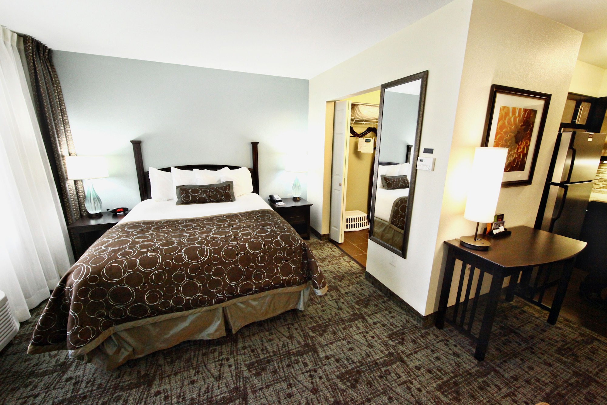 staybridge suites minot by ihg