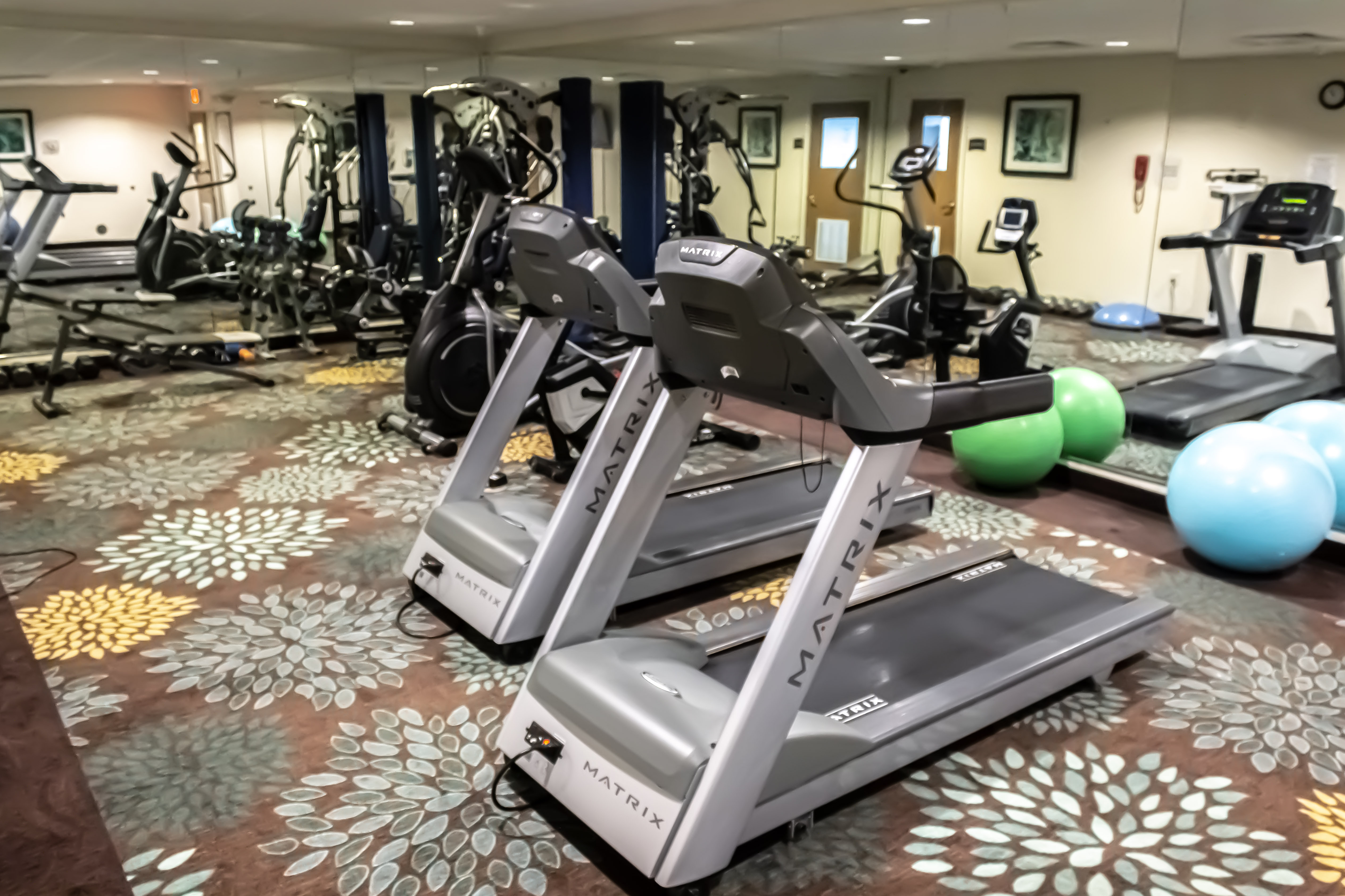staybridge suites minot by ihg