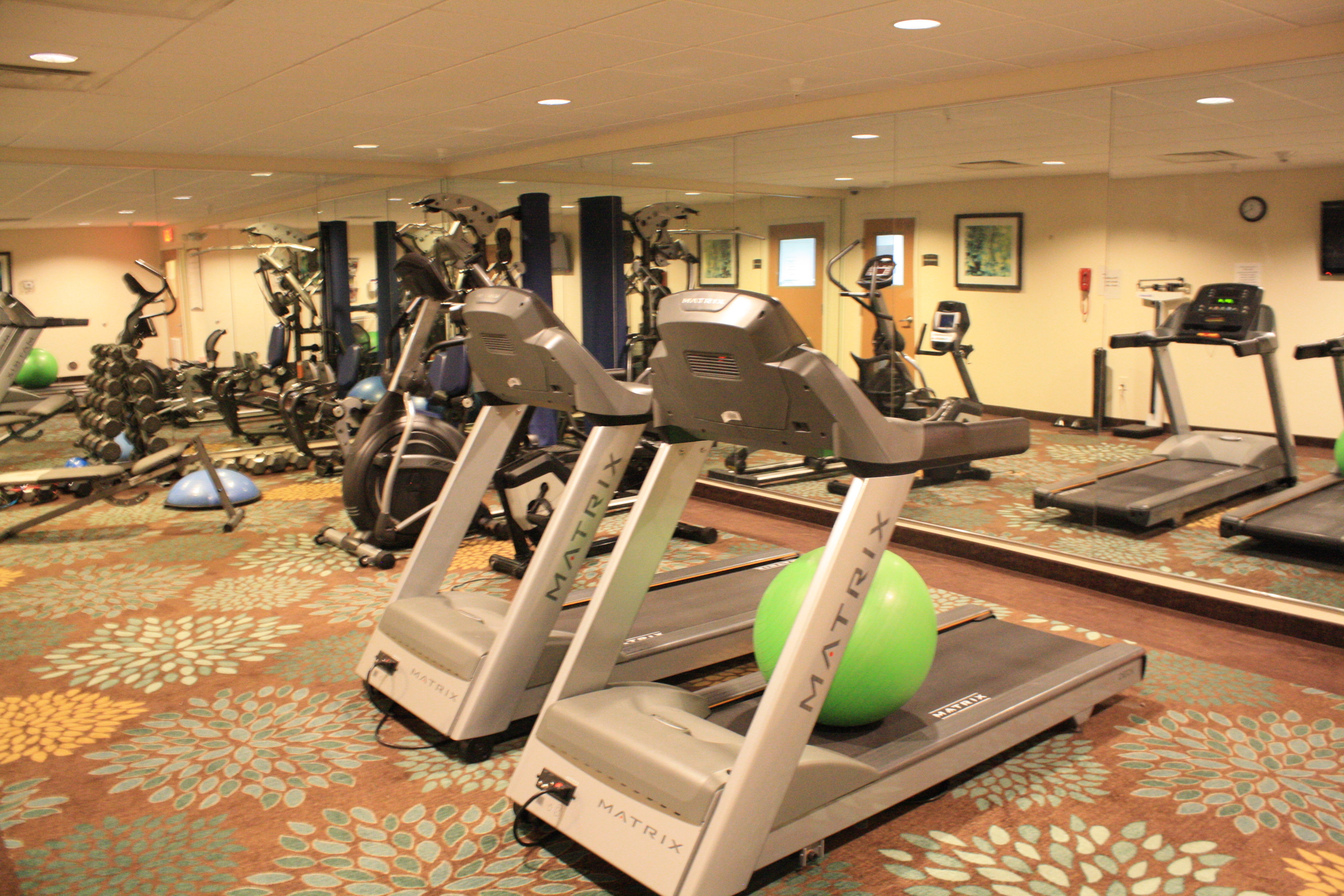 staybridge suites minot by ihg