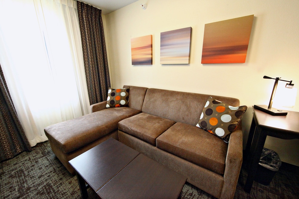 staybridge suites minot by ihg