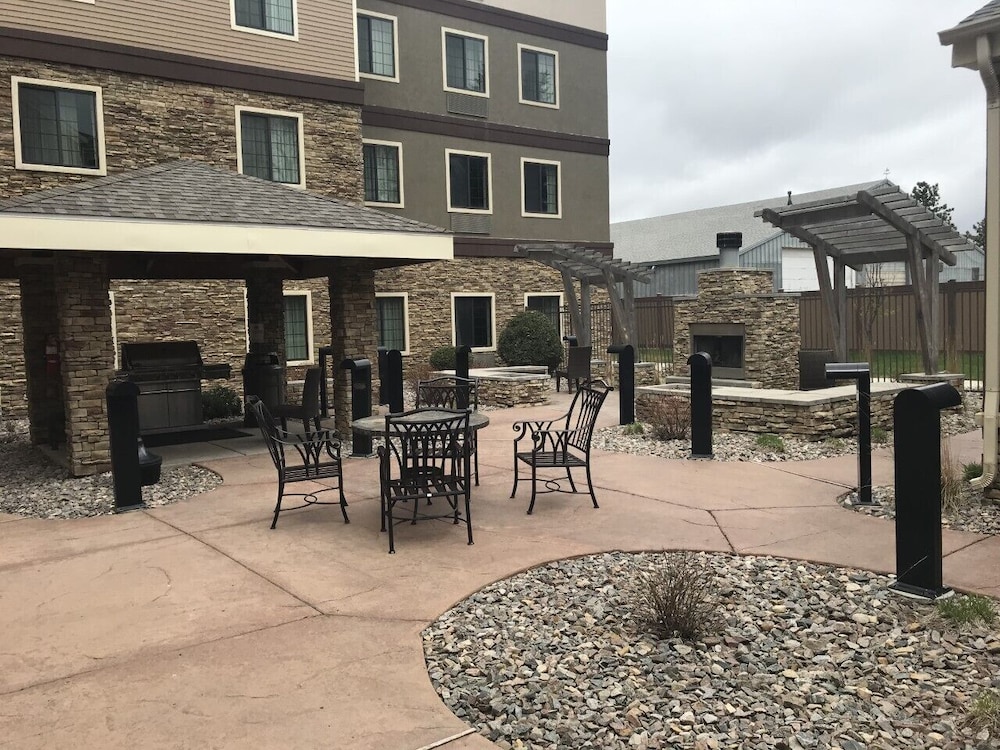 staybridge suites minot by ihg