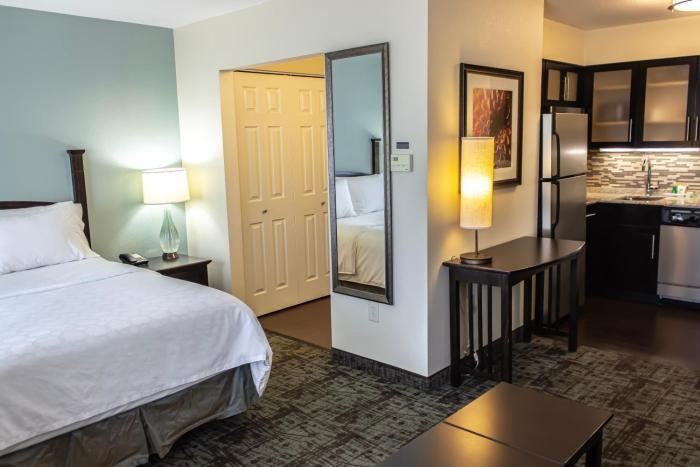 staybridge suites minot by ihg