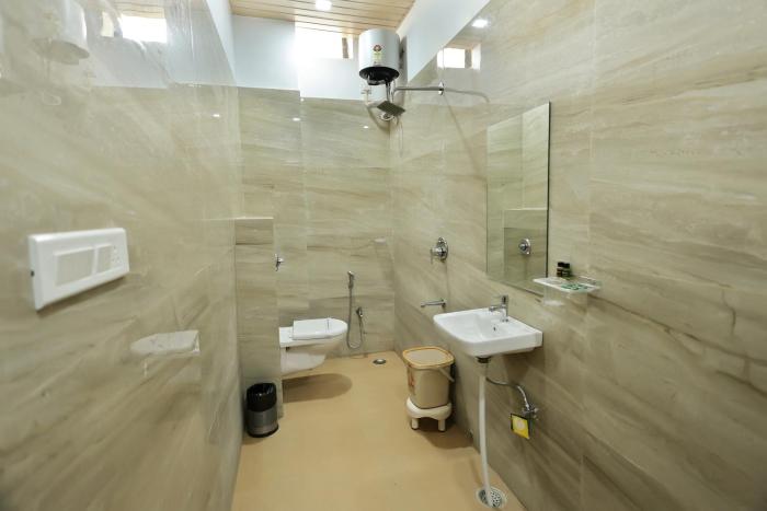 manas resort by rudrakshi