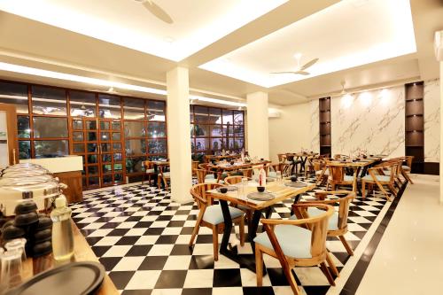 manas resort by rudrakshi