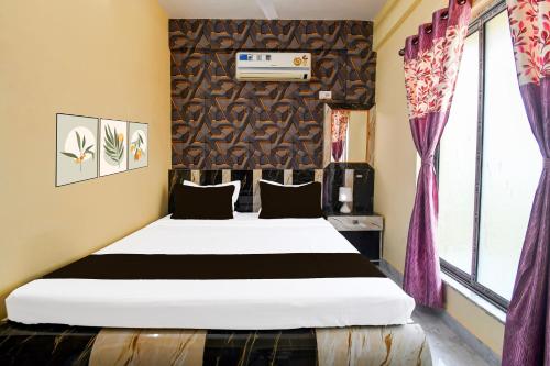 Hotel O Shivam Regency Near Acropolis Mall,,4 star