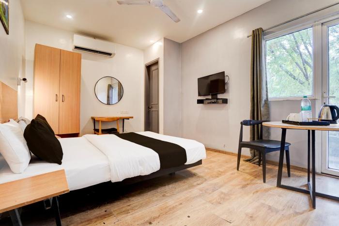 super hotel o britania chowk