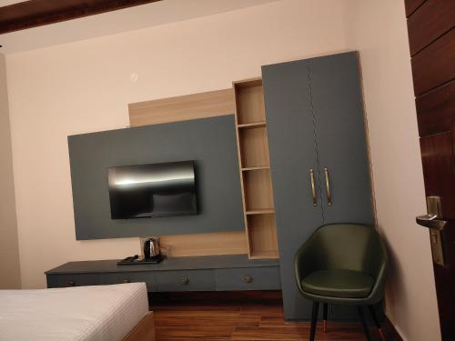 Hotel Edisson,,3 star