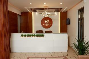 k grandeur hotels