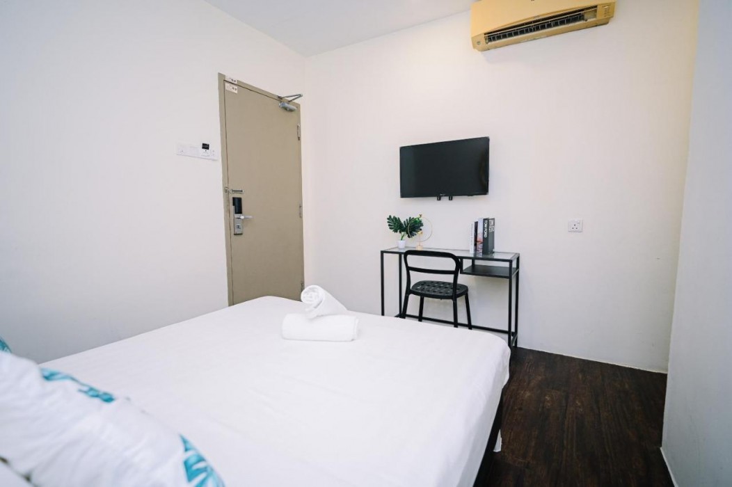swing and pillows z hotel cyberjaya