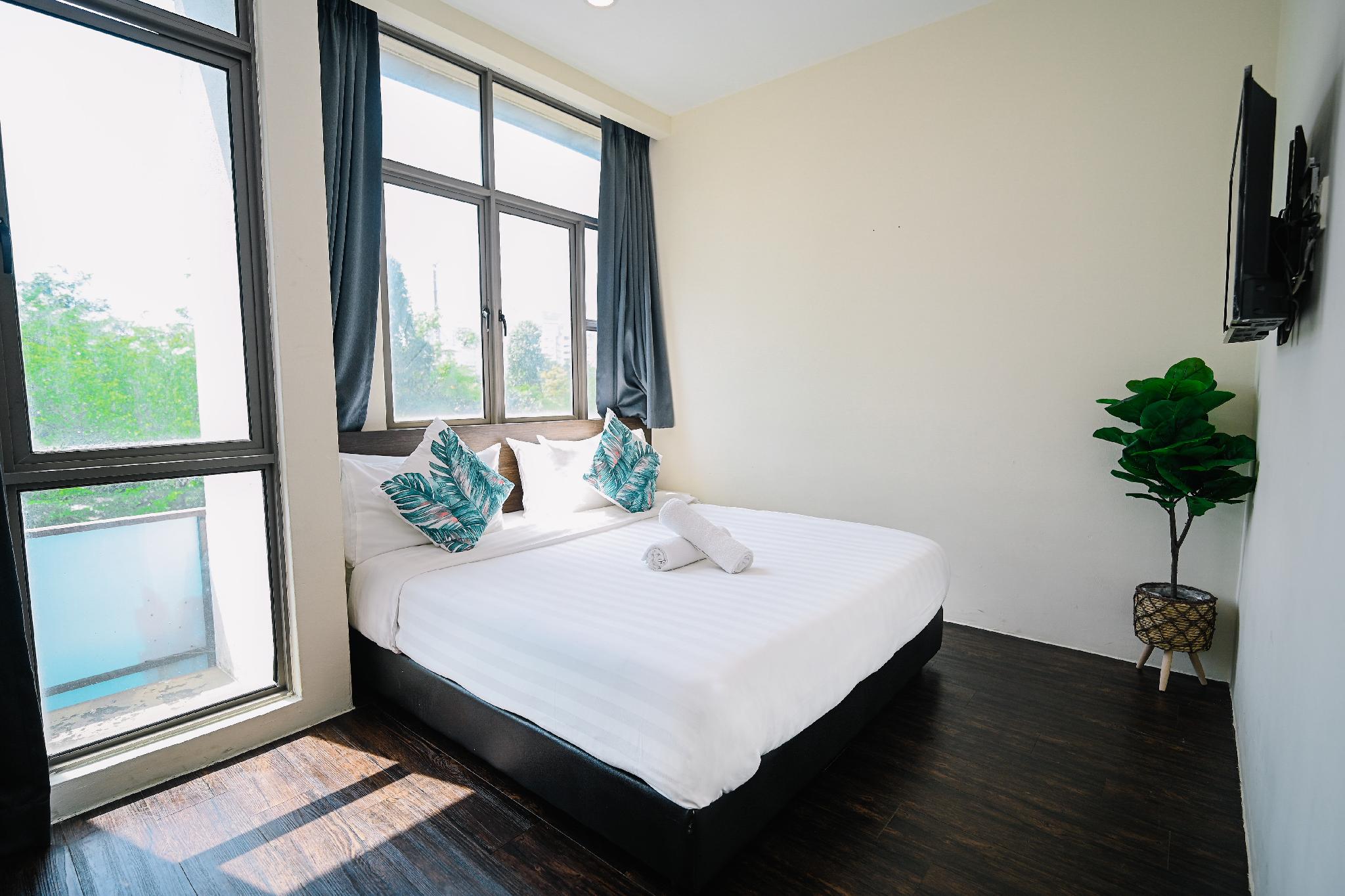 swing and pillows z hotel cyberjaya