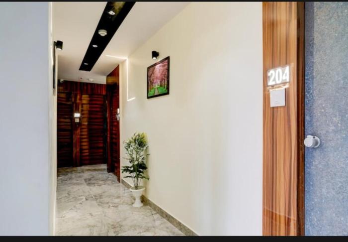 hotel shubham inn thaltej