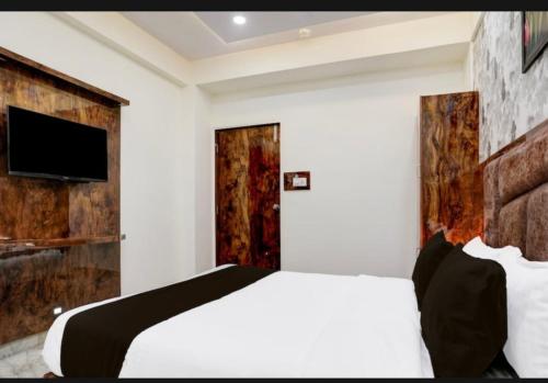 hotel shubham inn thaltej