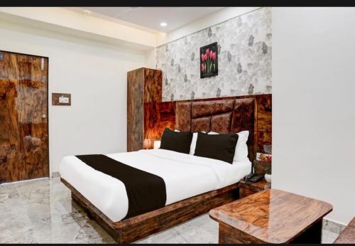 hotel shubham inn thaltej