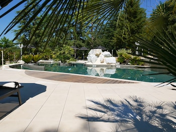 Chateau Camiac,,3 star