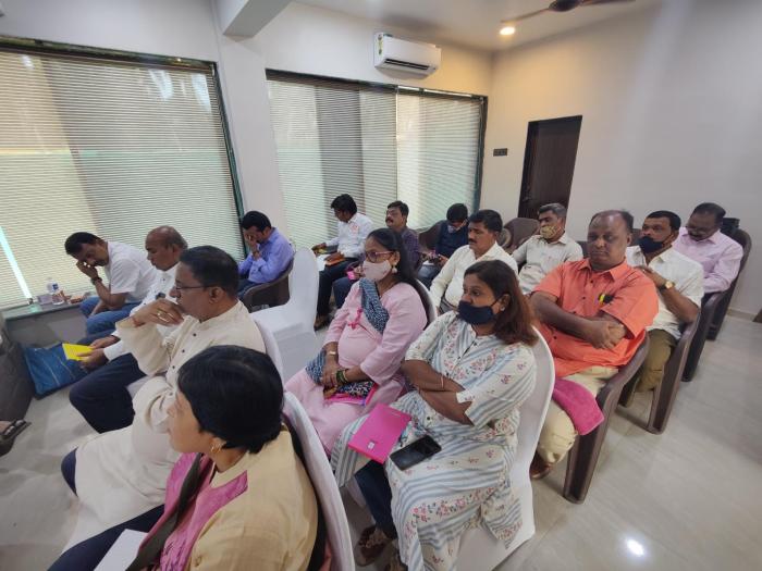 coastal bay inn by green apple stays