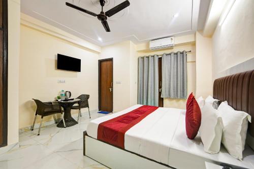 hotel krishna tower