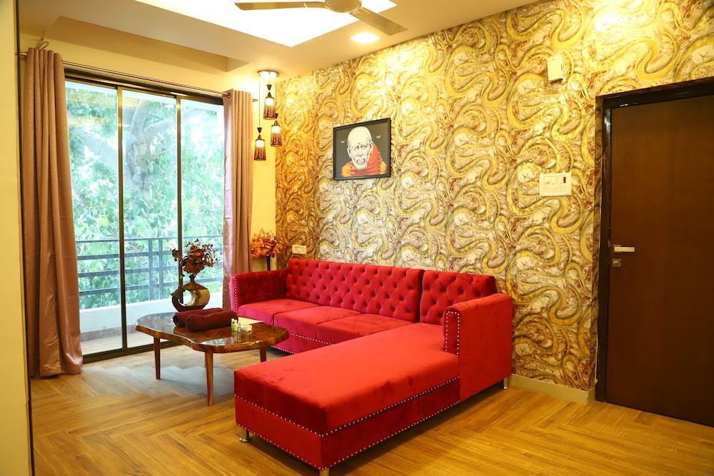 mani hotel and restaurant