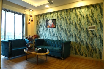 mani hotel and restaurant