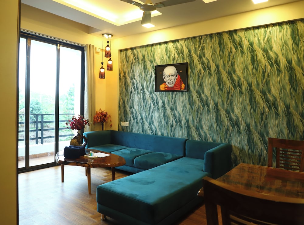 mani hotel and restaurant