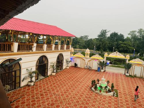 La Pahi Palace,,3 star