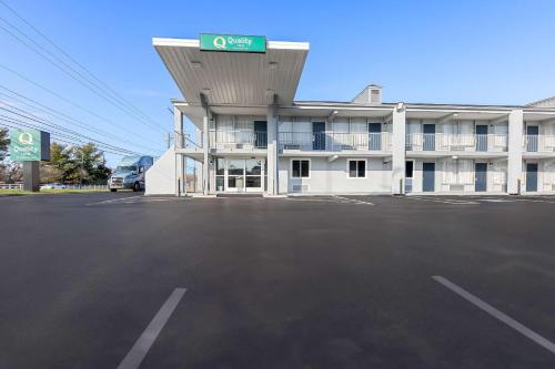 quality inn nashville opryland area