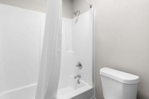 quality inn nashville opryland area