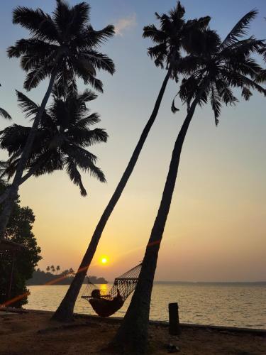 santa maria hostel munroe island