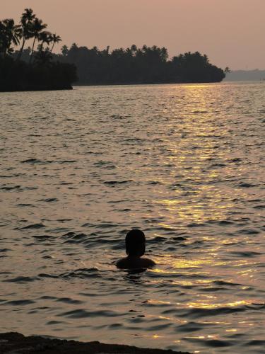 santa maria hostel munroe island