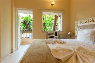 roomzaway 4205 b pool wi fi parking and kitchen