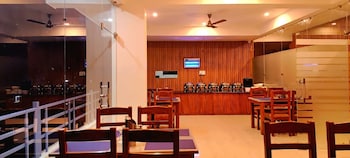 r narayan pleasant inn hotel guptkashi