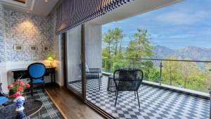 The Manor Wellness & Sport Hotel,,5 star